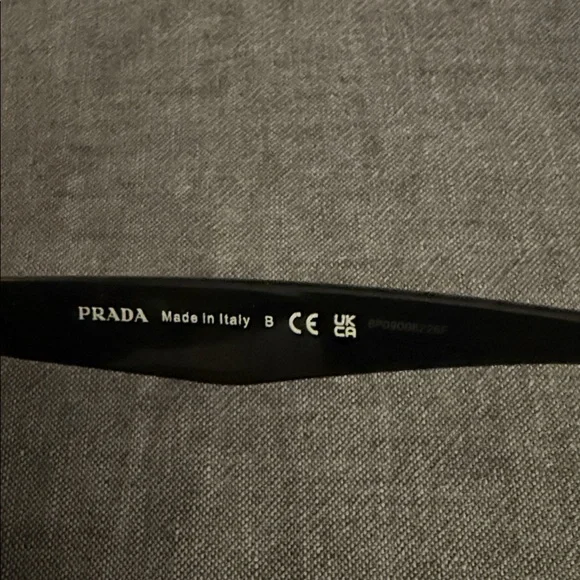 Authentic Prada SPR 11U Sunglasses - Picture 7 of 8